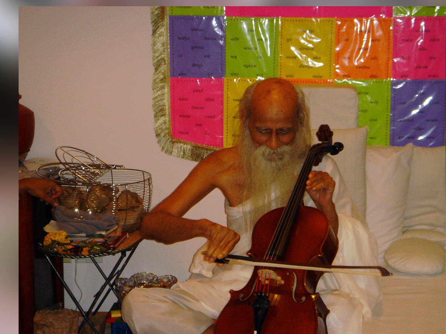 હું તો માંગણ, ગુરુઘરદાસી રે