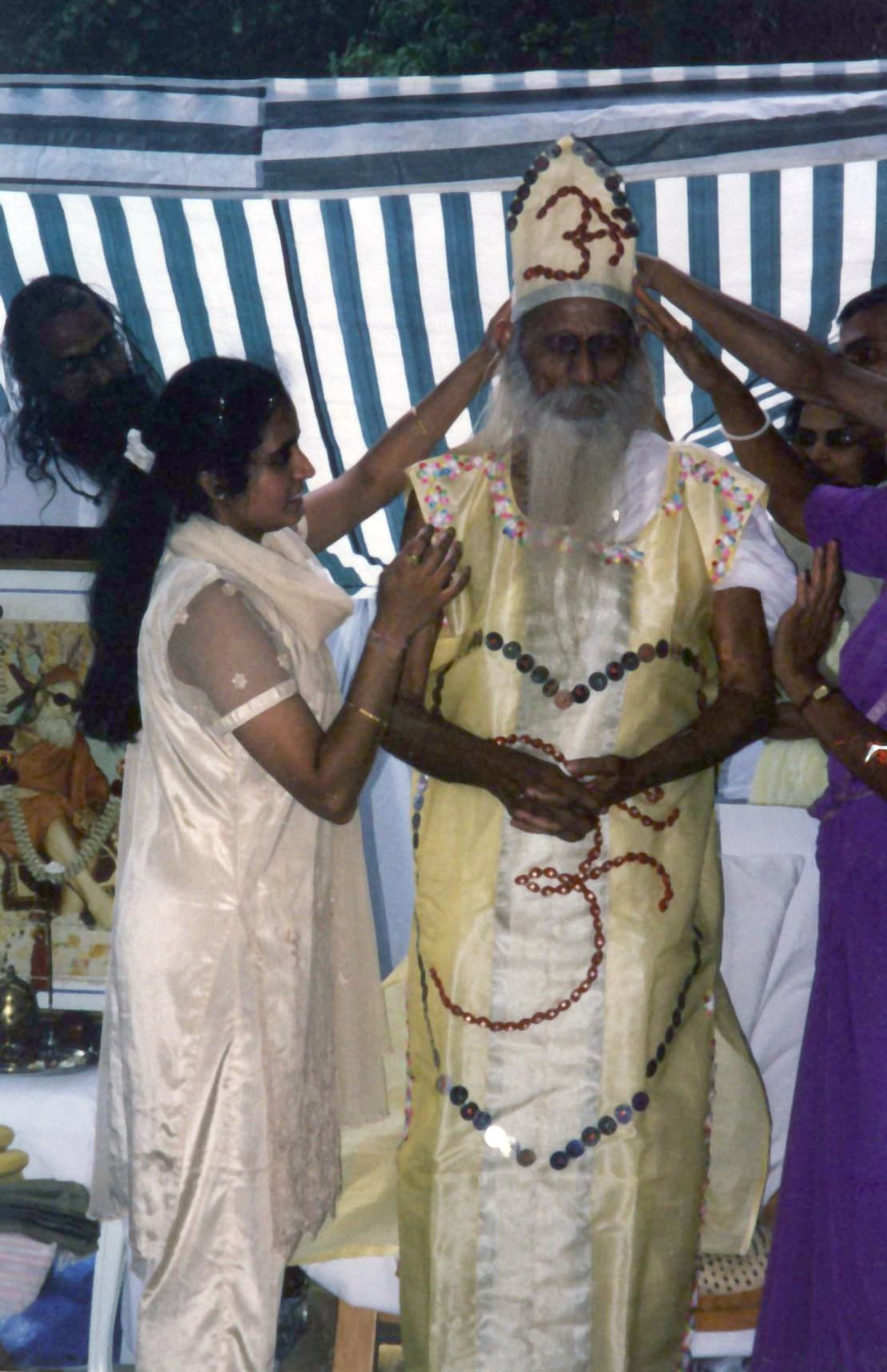 પ.પૂ.શ્રી પ્રેમ અવધૂત મહારાજના વિવિધ સ્વરૂપો