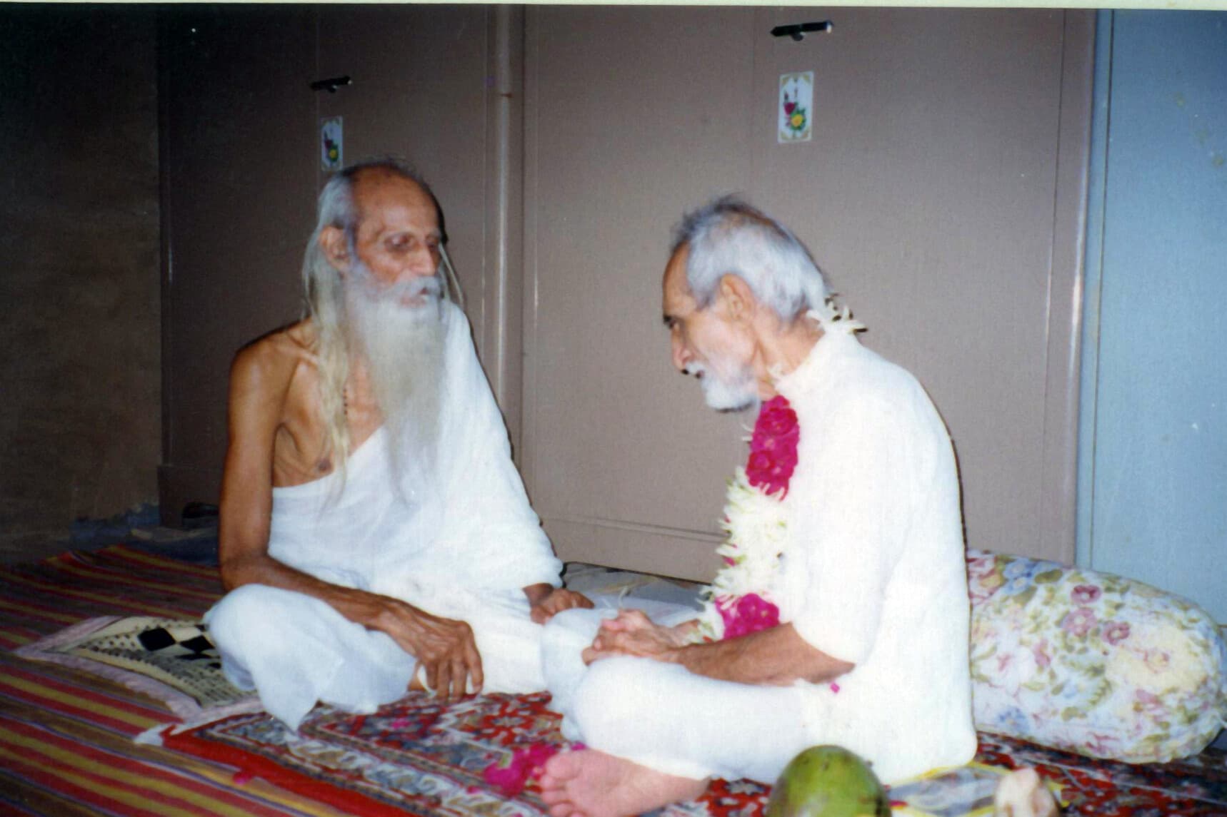 સંતો સાથે