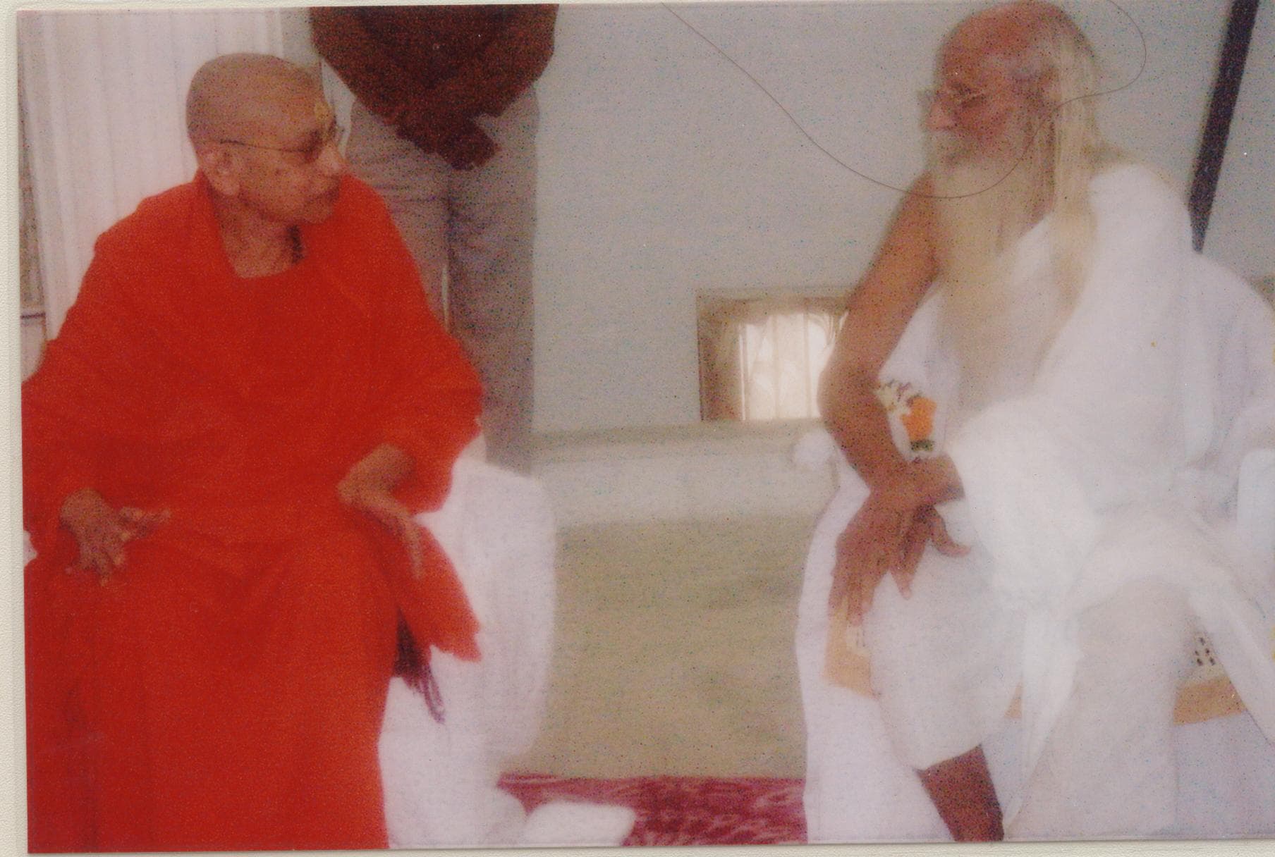 સંતો સાથે