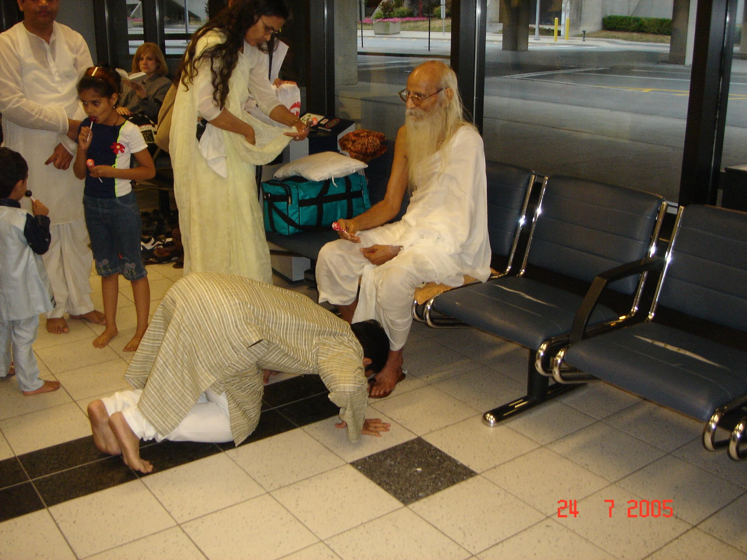 આગમન-વિદાય - 8