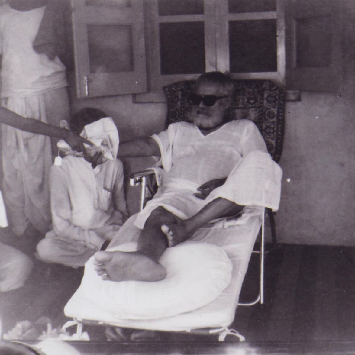 લીંચ - બાપજી સાથે