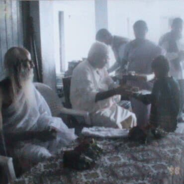 વિકલાંગોને સહાય